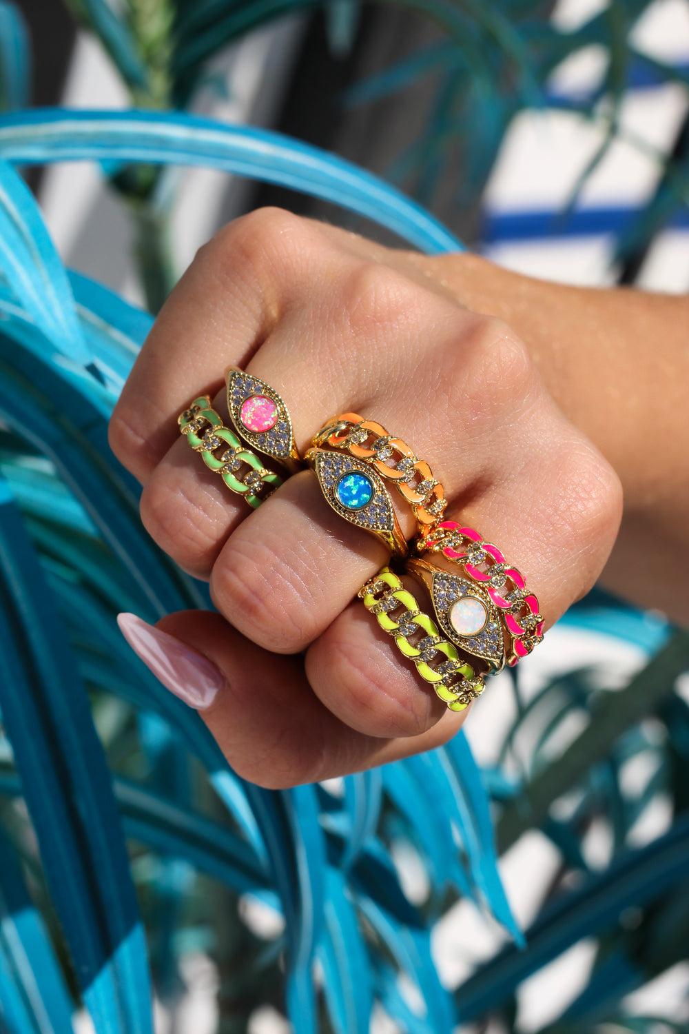 Neon Chain Ring Green - Erimish