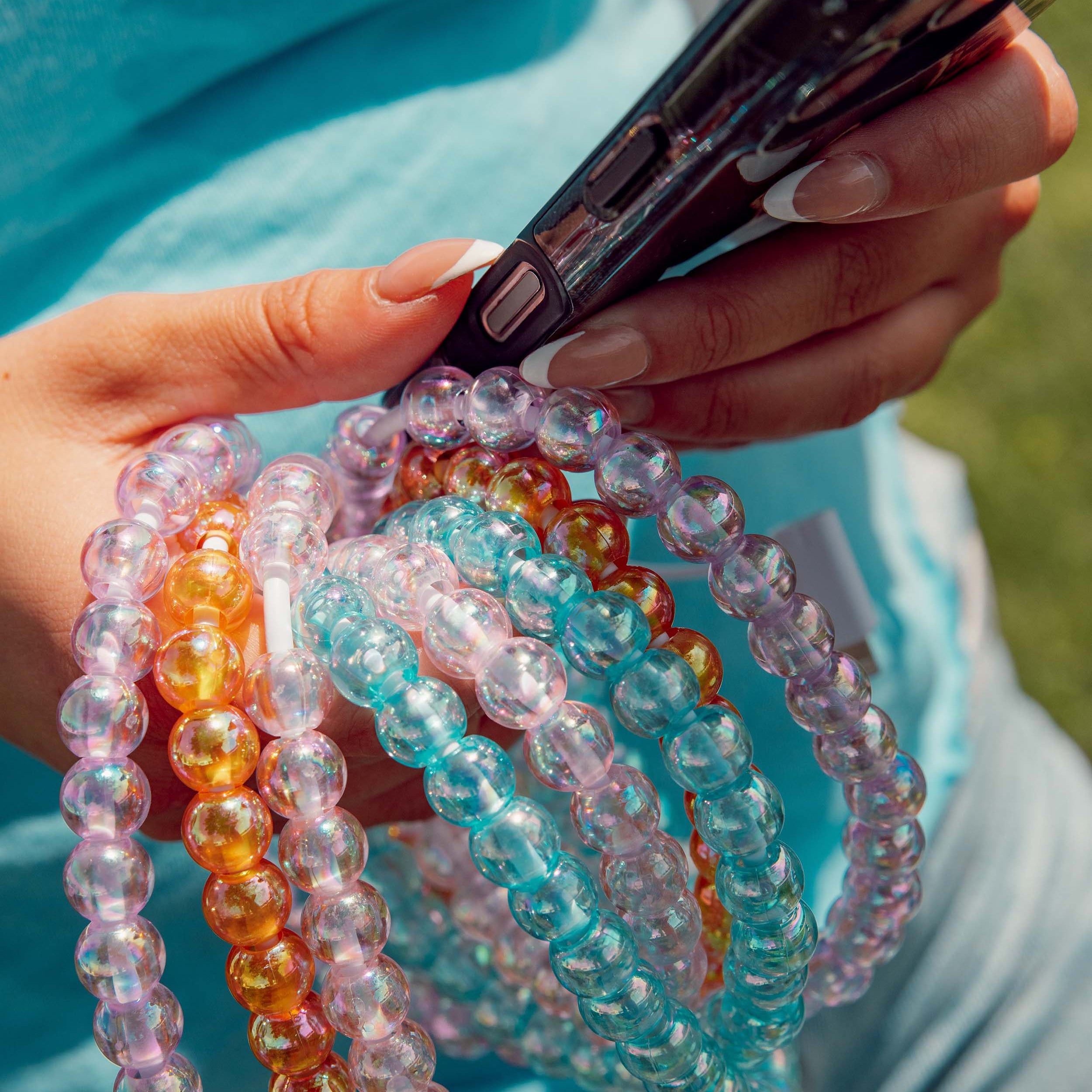 Beaded Phone Charger Taffy Strawberry – Erimish